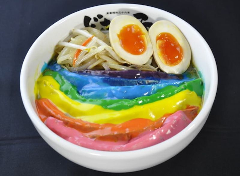 Mì ramen cầu vòng